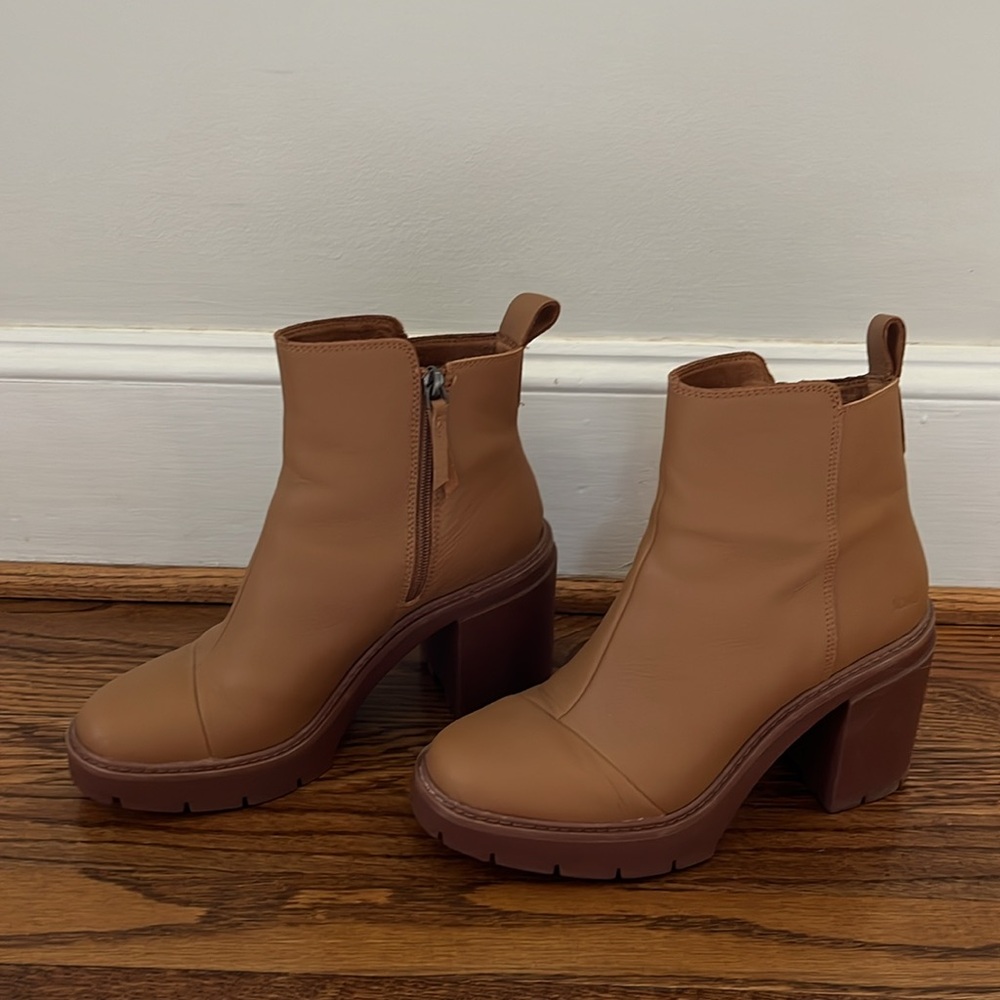 Toms Tan Heeled Boots - Picture 3 of 9